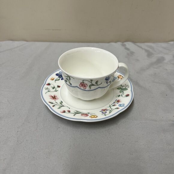 VILLEROY AND BOCH MARIPOSA BONE CHINA CUP AND SAUCER - GERMANY FS Bnfts Charity - Picture 1 of 11